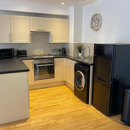 Moda Wigan - Stylish 2 Bed Apartment Central וויגאן מראה חיצוני תמונה