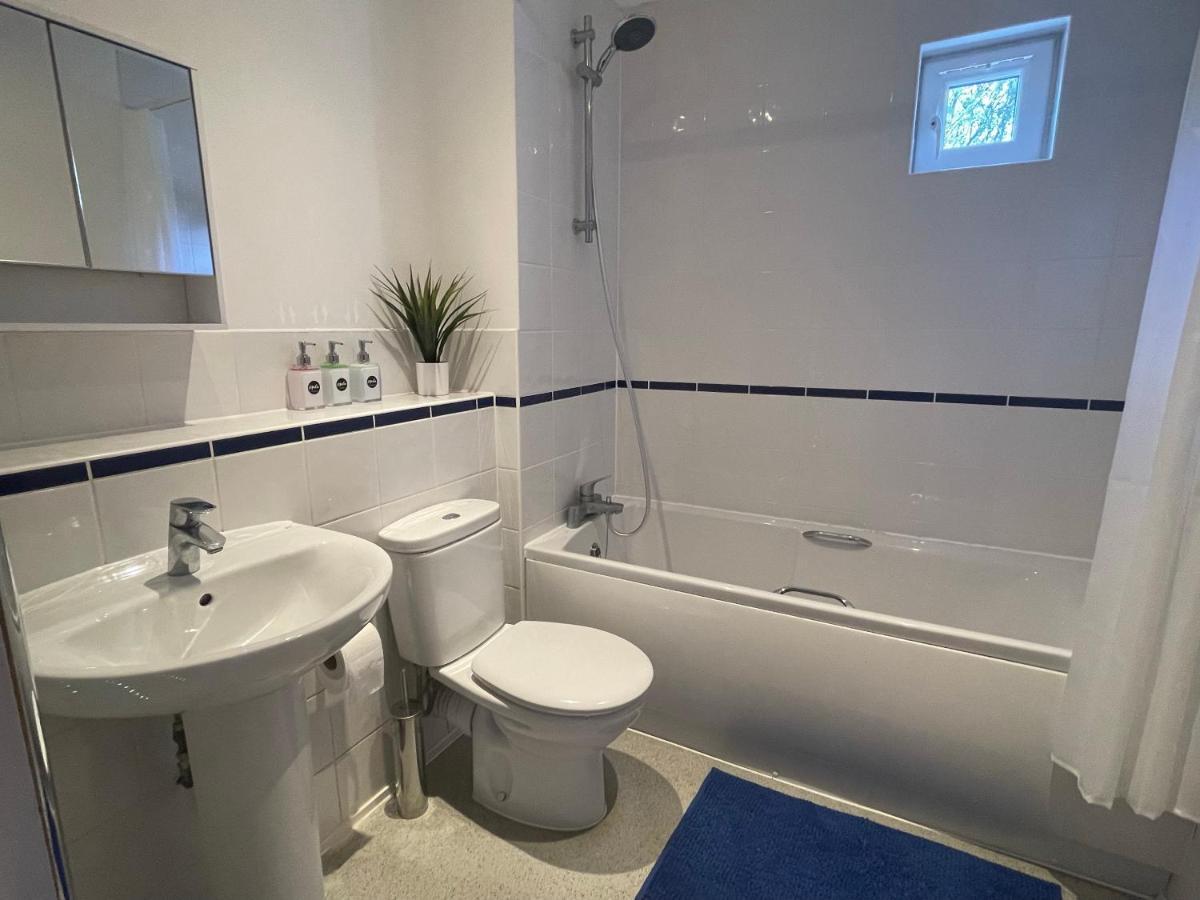 Moda Wigan - Stylish 2 Bed Apartment Central וויגאן מראה חיצוני תמונה